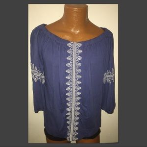 Beautiful Chaps Off the shoulder shirt